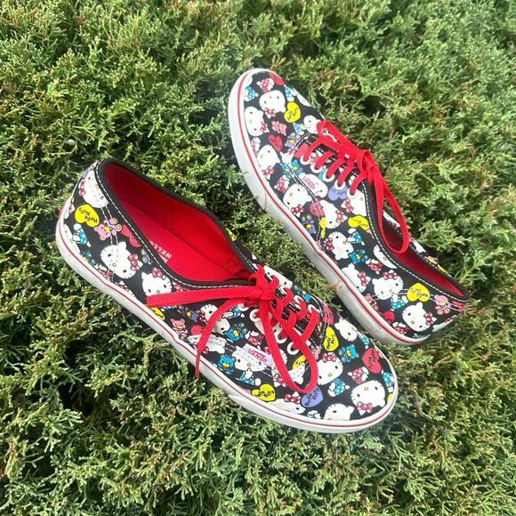 VANS Hello Kitty Authentic Lo Pro Sneakers Black/Red Unisex Size M 7 W 8.5 - Picture 4 of 13